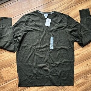 NWT Old Navy Olive Knit Sweater